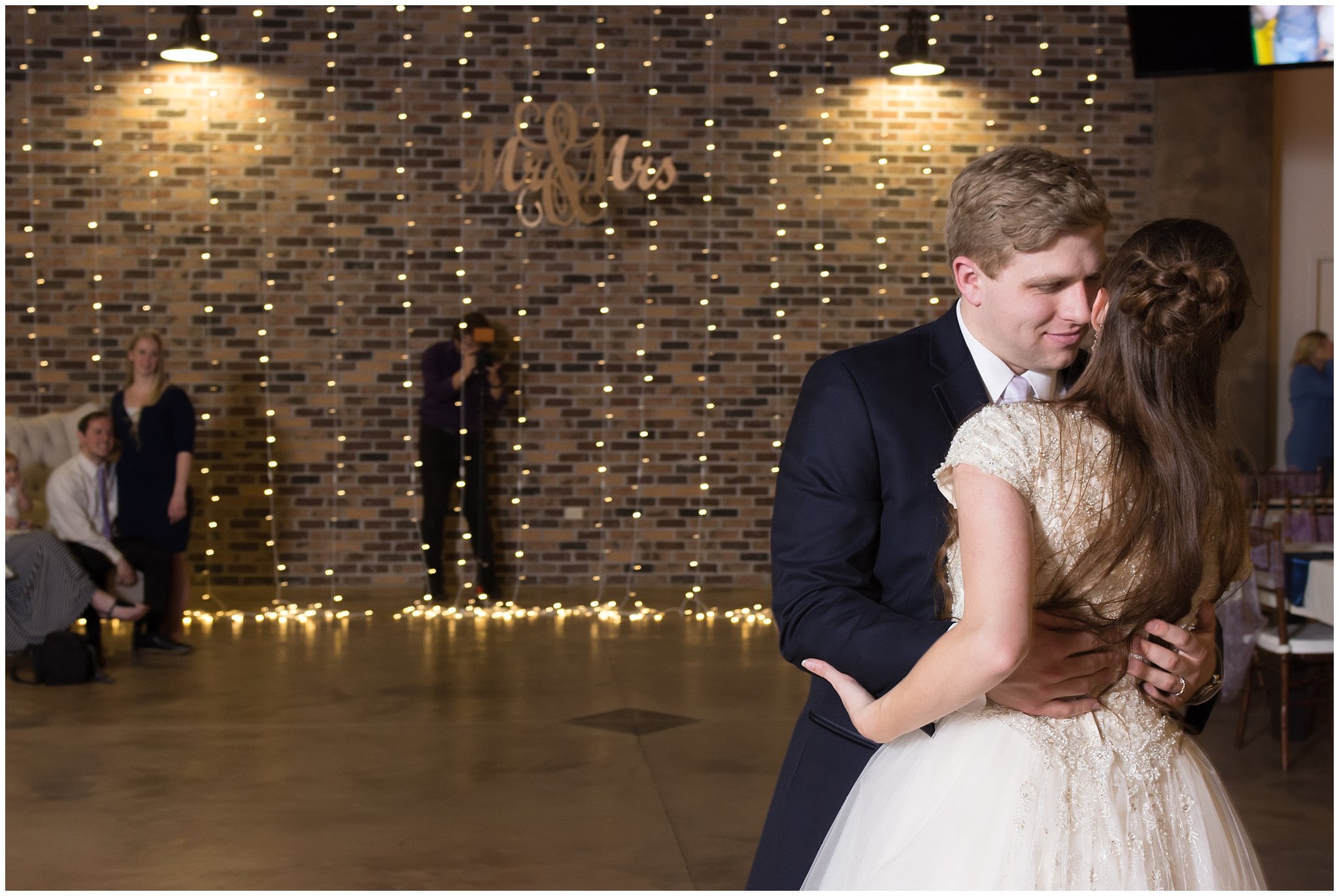 Reception dancing | wedding dancing and first dance | The Grand View | Jessie and Dallin Photography