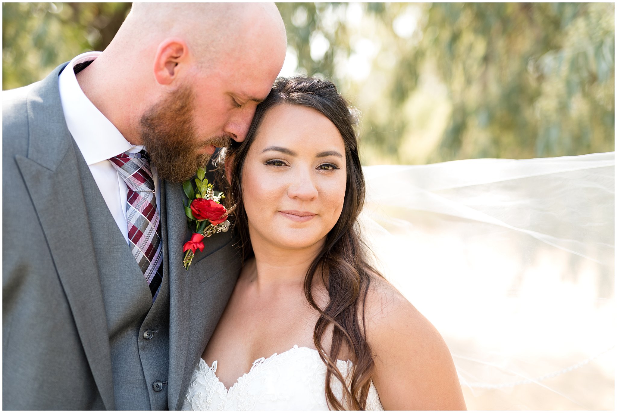 Red and grey wedding | Elegant bride and groom portrait with veil | Davis County Outdoor Wedding | Jessie and Dallin Photography