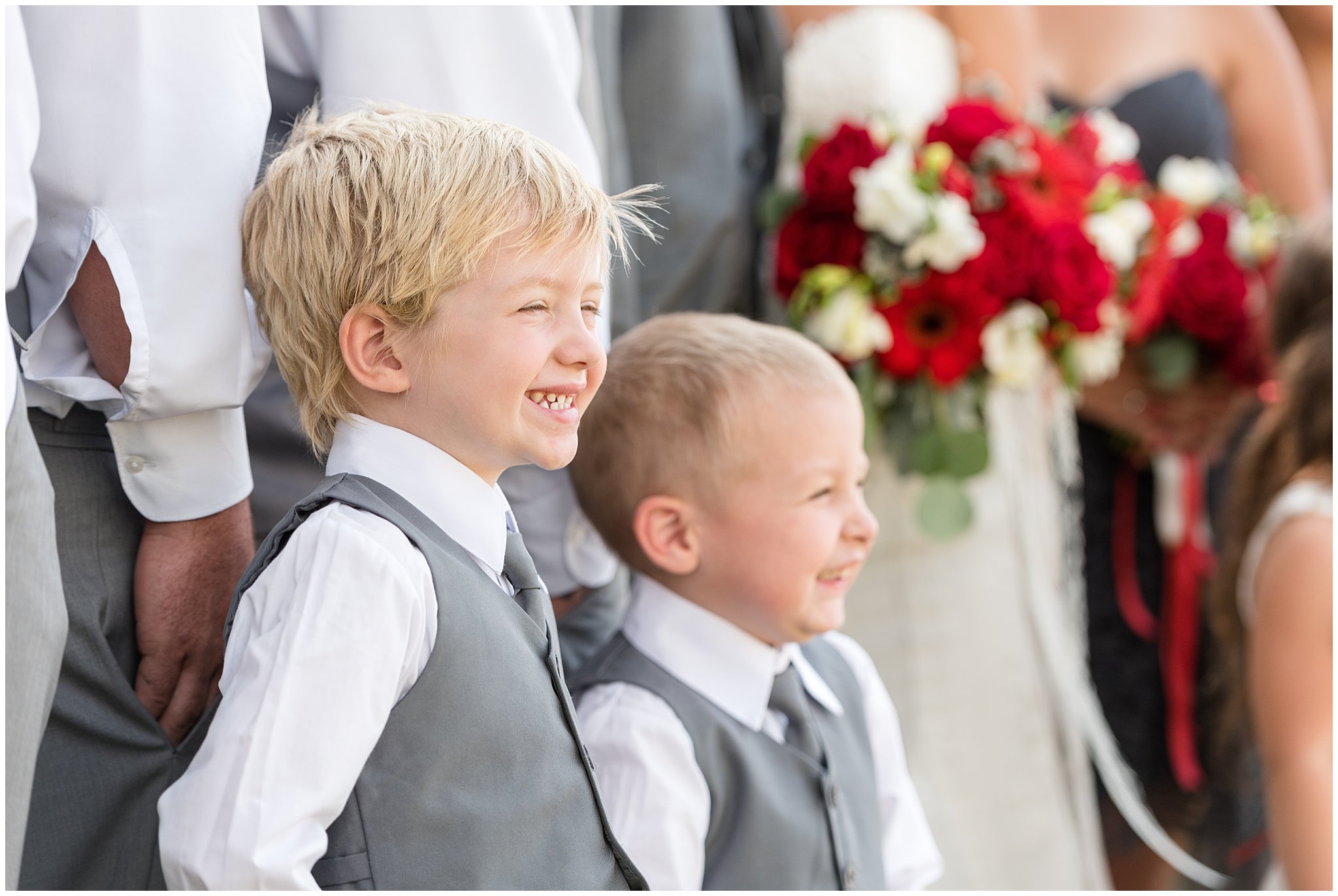 Red and white outdoor wedding ring bearers | Davis County Outdoor Wedding | Jessie and Dallin Photography
