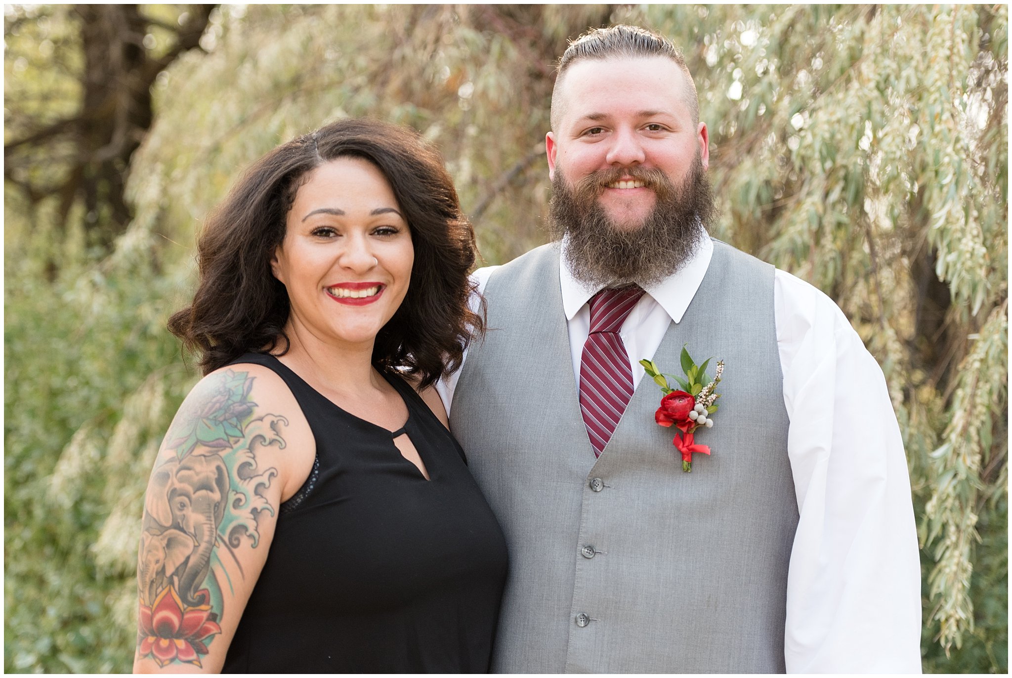 Spouses portrait | Red and Grey wedding | Davis County Outdoor Wedding | Jessie and Dallin Photography