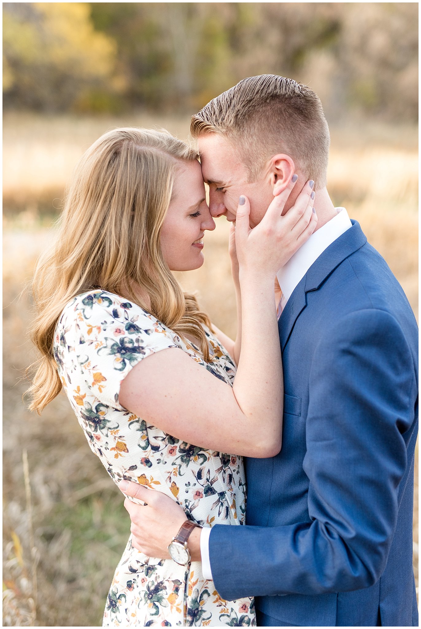 Utah fall engagement | couple in the fall grass | Jessie and Dallin Photography