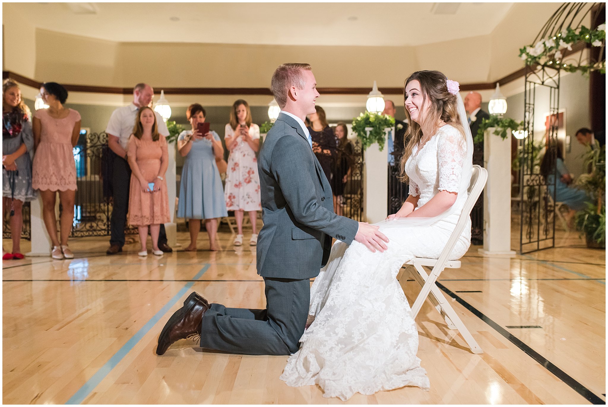 Garter Toss | Utah wedding reception | Jessie and Dallin Photography