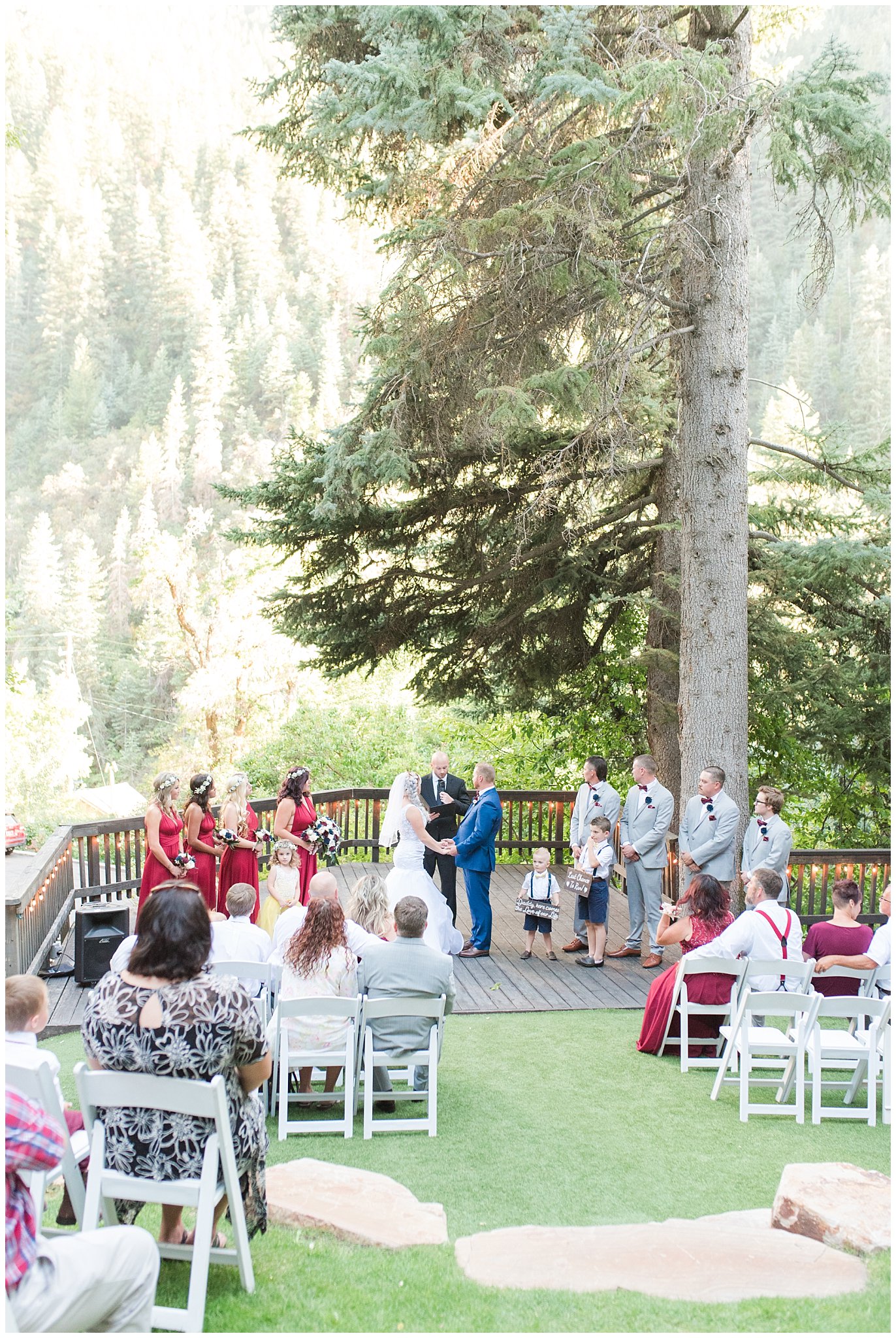 Log Haven woodsy ceremony site | Log Haven Summer Mountain Wedding | Jessie and Dallin Photography