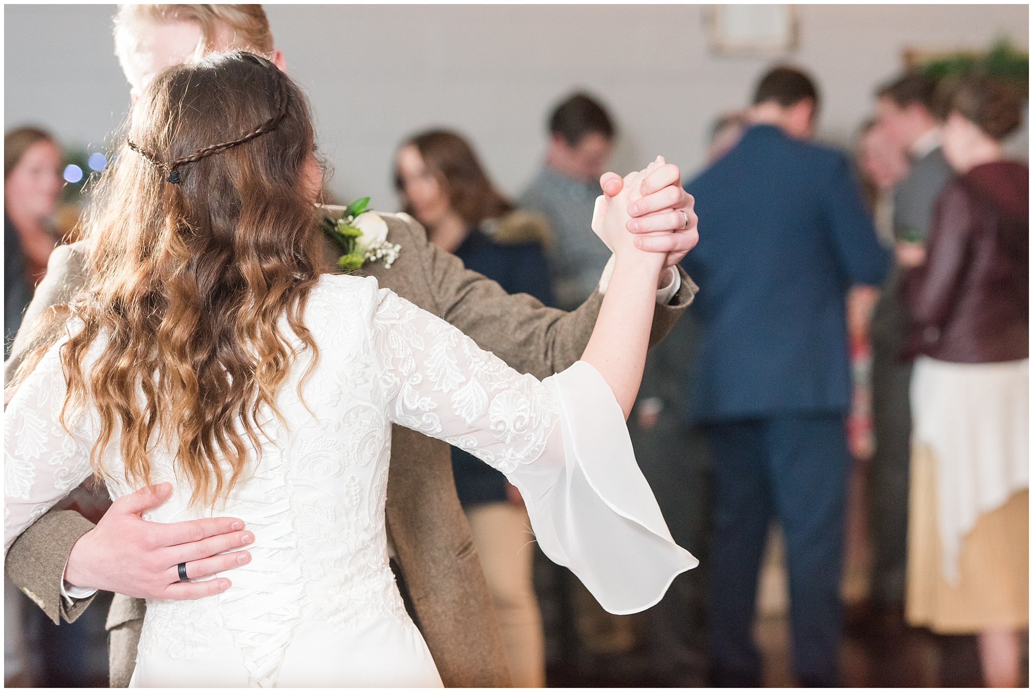 Bride and groom first dance during reception at Sweet Magnolia Venues | Brown, Emerald Green, and white wedding | Ogden Temple and Sweet Magnolia Wedding | Jessie and Dallin Photography