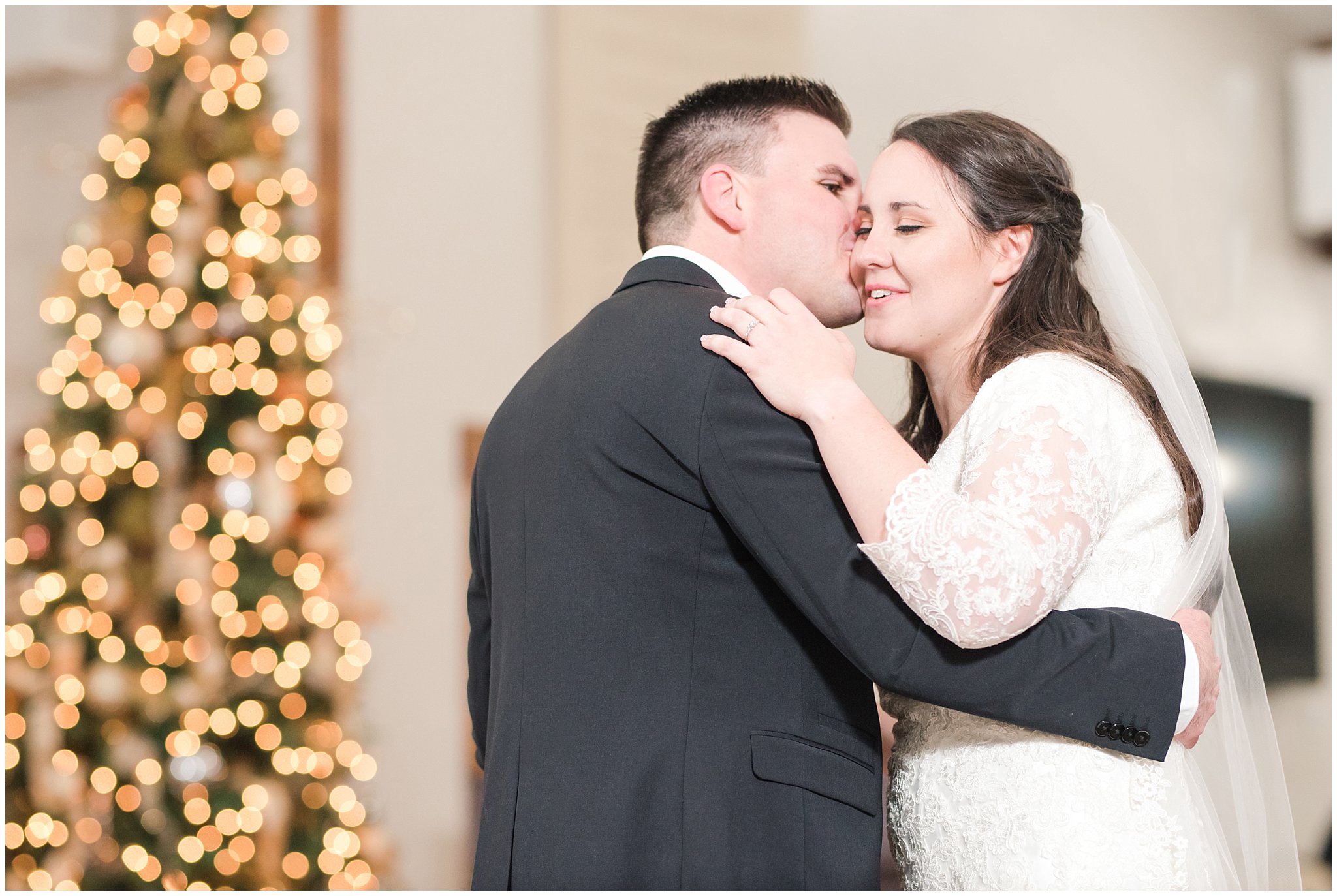 Bride and groom first dance at the Gathering Place at Gardner Village | Gardner Village Wedding | The Gathering Place | Jessie and Dallin Photography