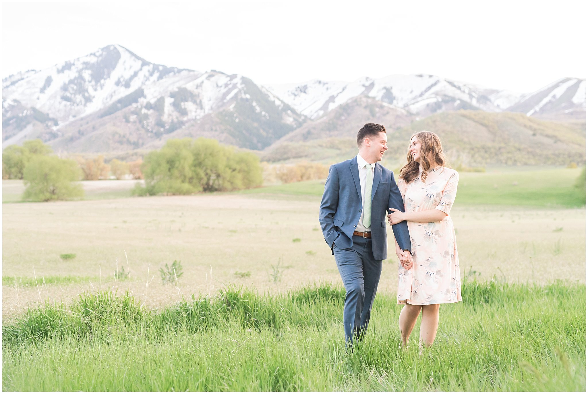Couple during their mountain engagements | Top Utah Wedding and Couples Photos 2019 | Jessie and Dallin Photography