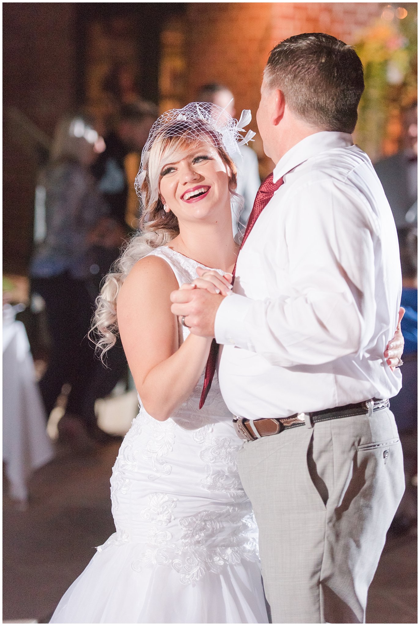 Bride dances with father during wedding reception | Top Utah Wedding and Couples Photos 2019 | Jessie and Dallin Photography