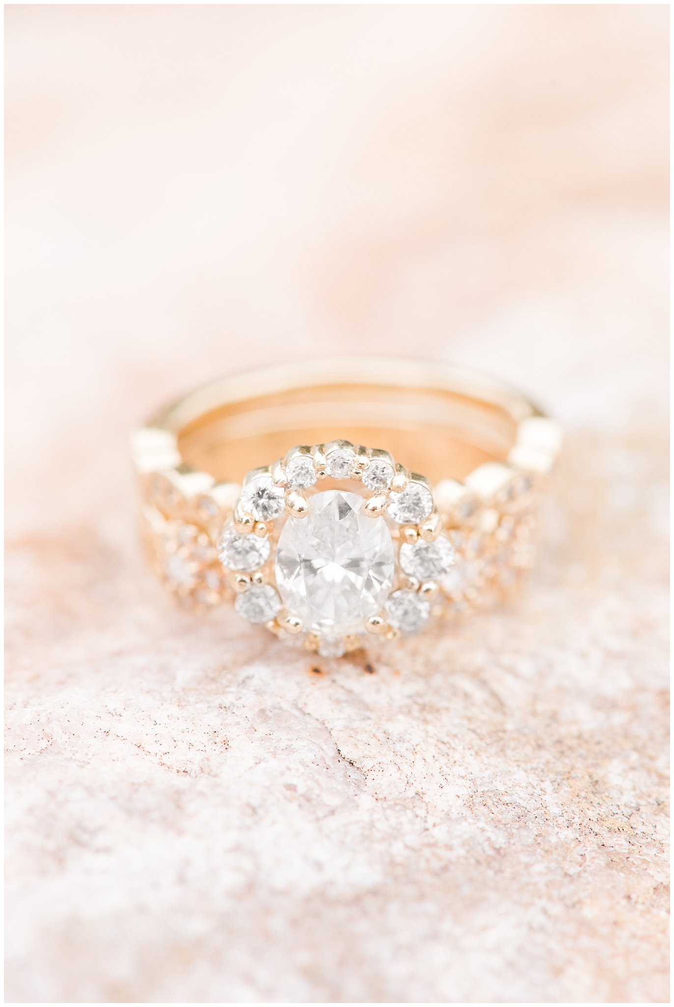 Custom round diamond and gold engagement ring Utah mountains | Mountain Green Winter Engagement | Jessie and Dallin Photography