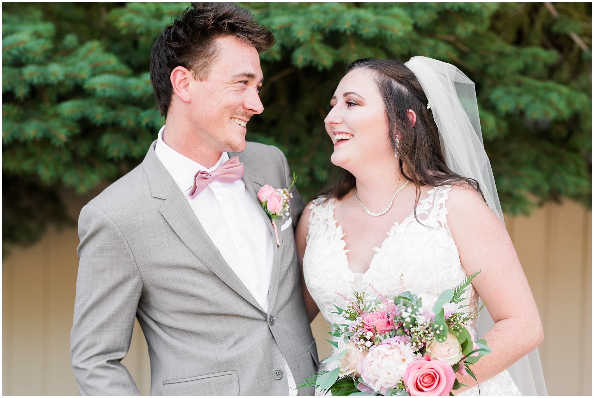 Bride and brother laughing | Oak Hills Utah Dusty Rose and Gray Summer Wedding | Jessie and Dallin Photography