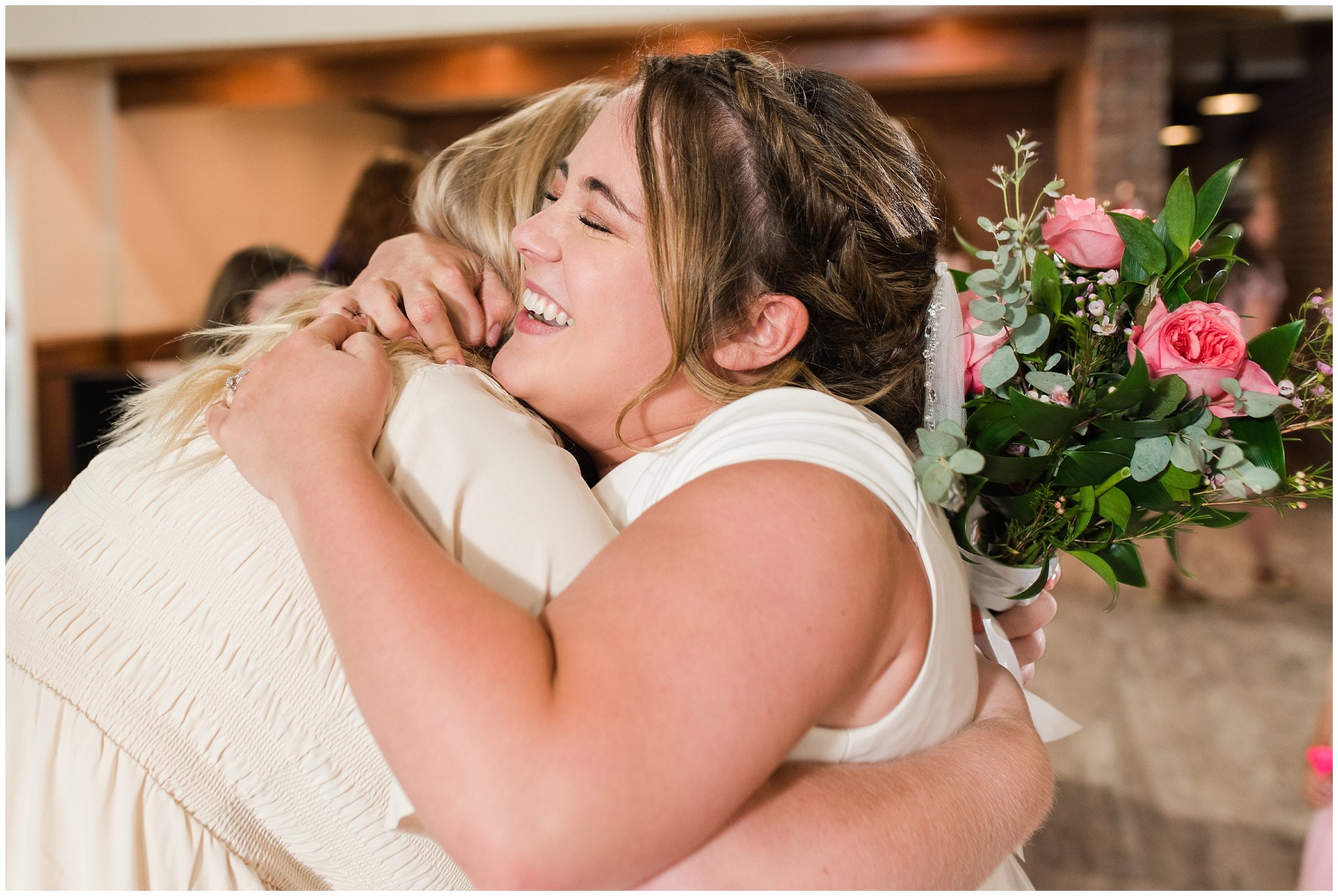 Bouquet toss | Talia Event Center Summer Wedding | Jessie and Dallin Photography