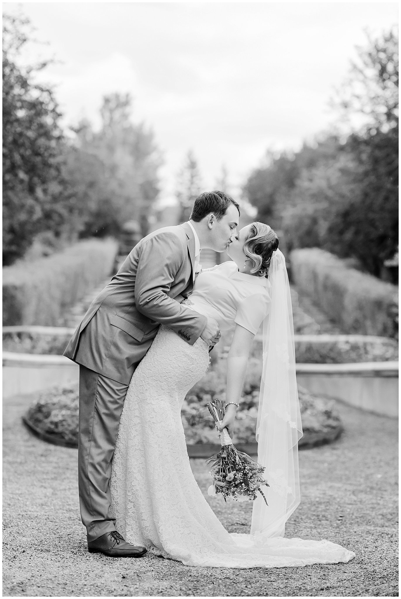 Bride and groom vintage formal bridal session at Thanksgiving Point | Thanksgiving Point Summer Formal Session | Jessie and Dallin Photography
