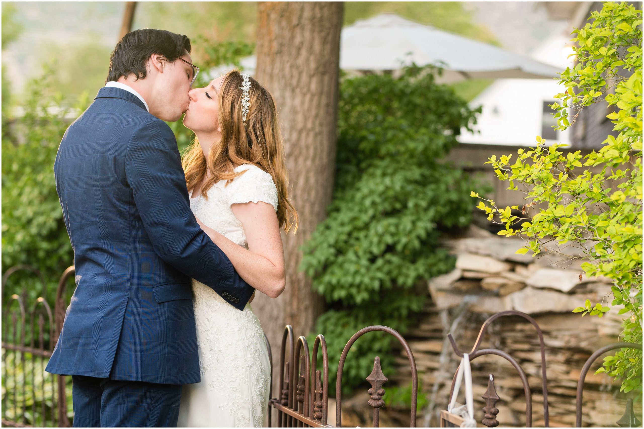 Bride and Groom portraits at White Willow | Payson Temple and White Willow Wedding | Jessie and Dallin Photography