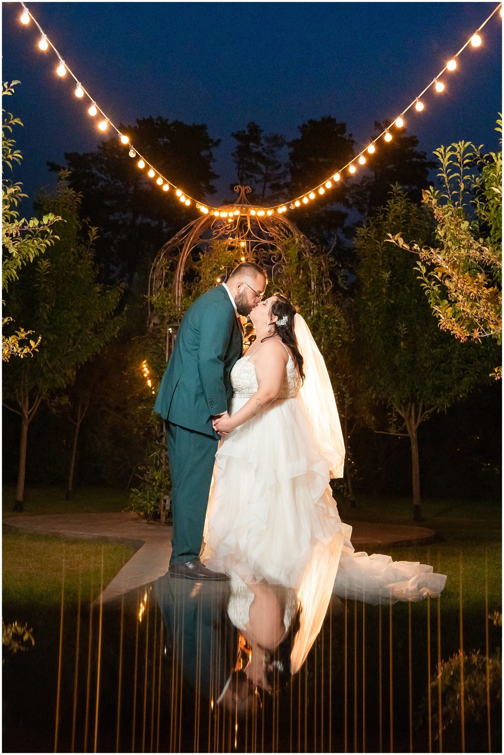 Bride and groom creative portraits at night | Green and Salmon Pink Utah Wedding | Oak Hills | Jessie and Dallin Photography
