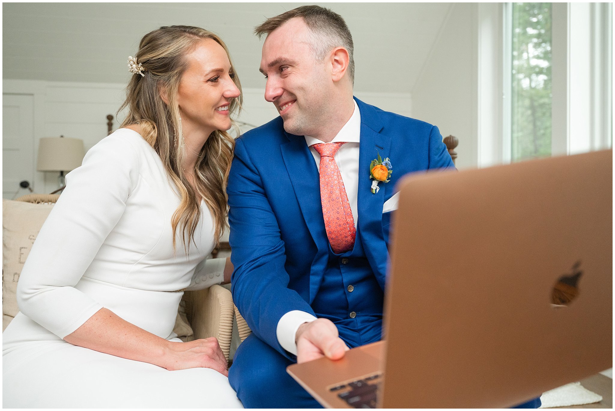 Bride and groom video chat with guests before wedding | Mountainside Weddings Kalispell Montana Destination Wedding | Jessie and Dallin Photography