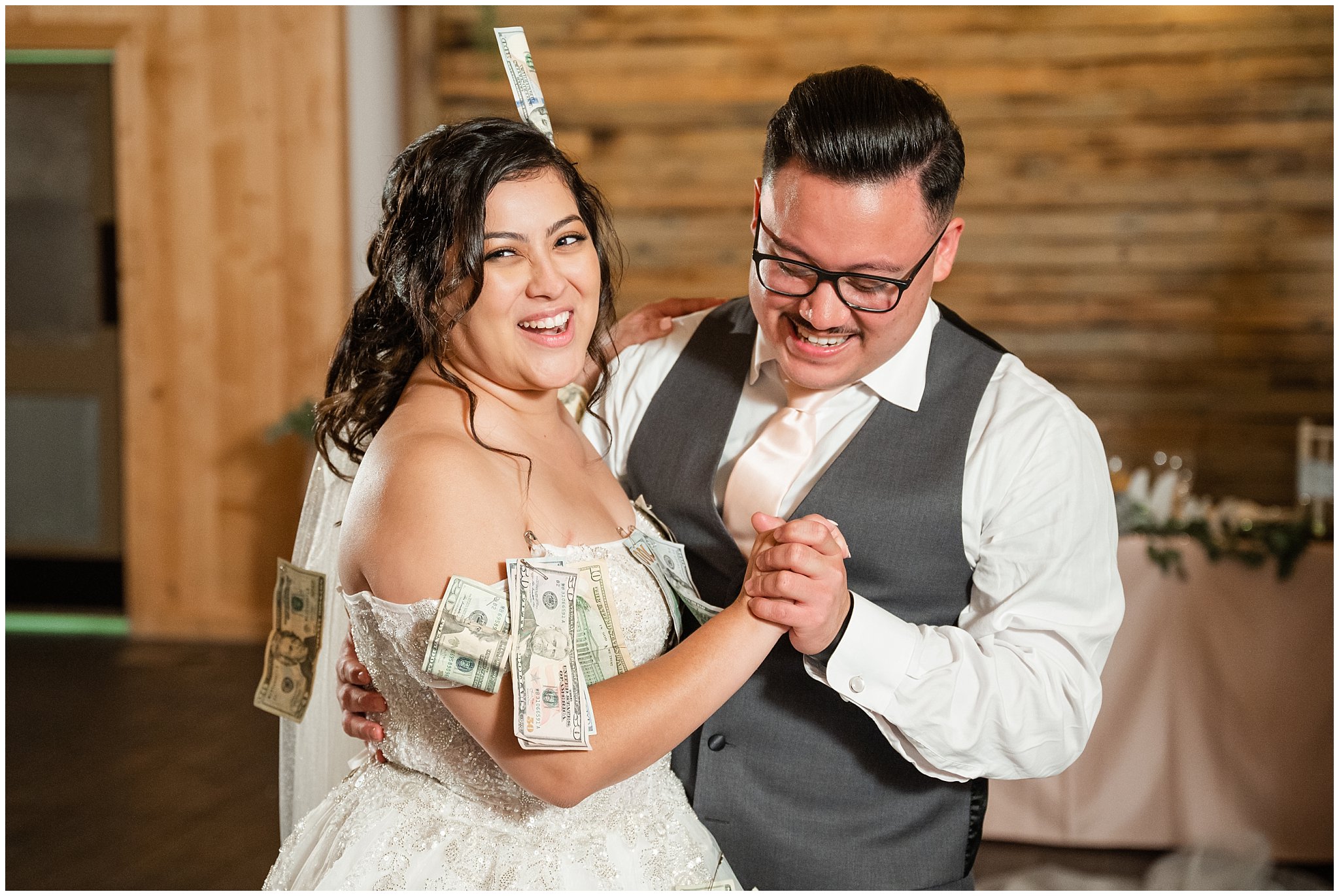 Money dance during wedding | Rustic Mountain Destination Wedding at Oak Hills Utah | Jessie and Dallin Photography