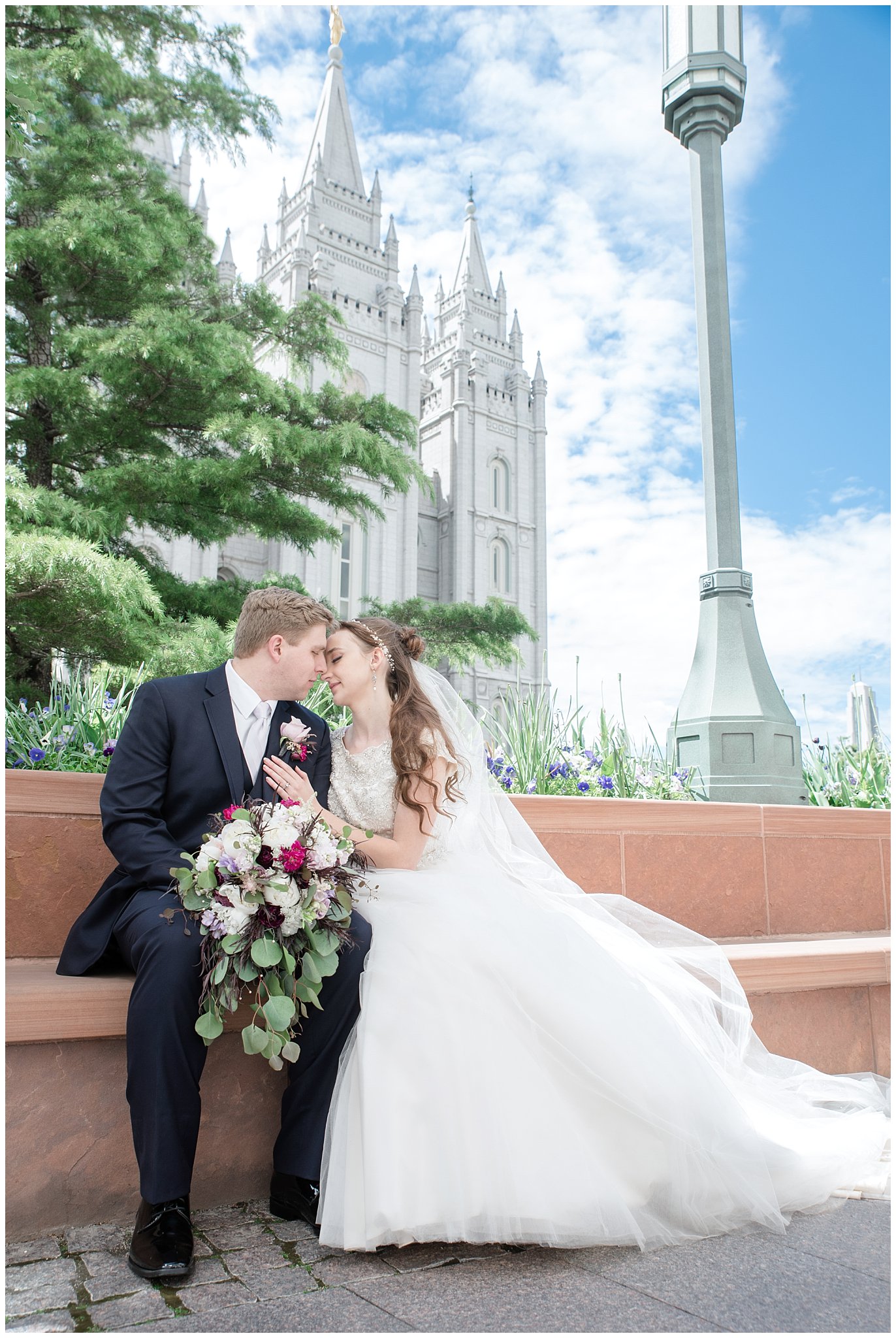 Bride and groom in front of Salt Lake Temple | LDS Temple Wedding | Modern Wedding Bouquet | Jessie and Dallin Photography