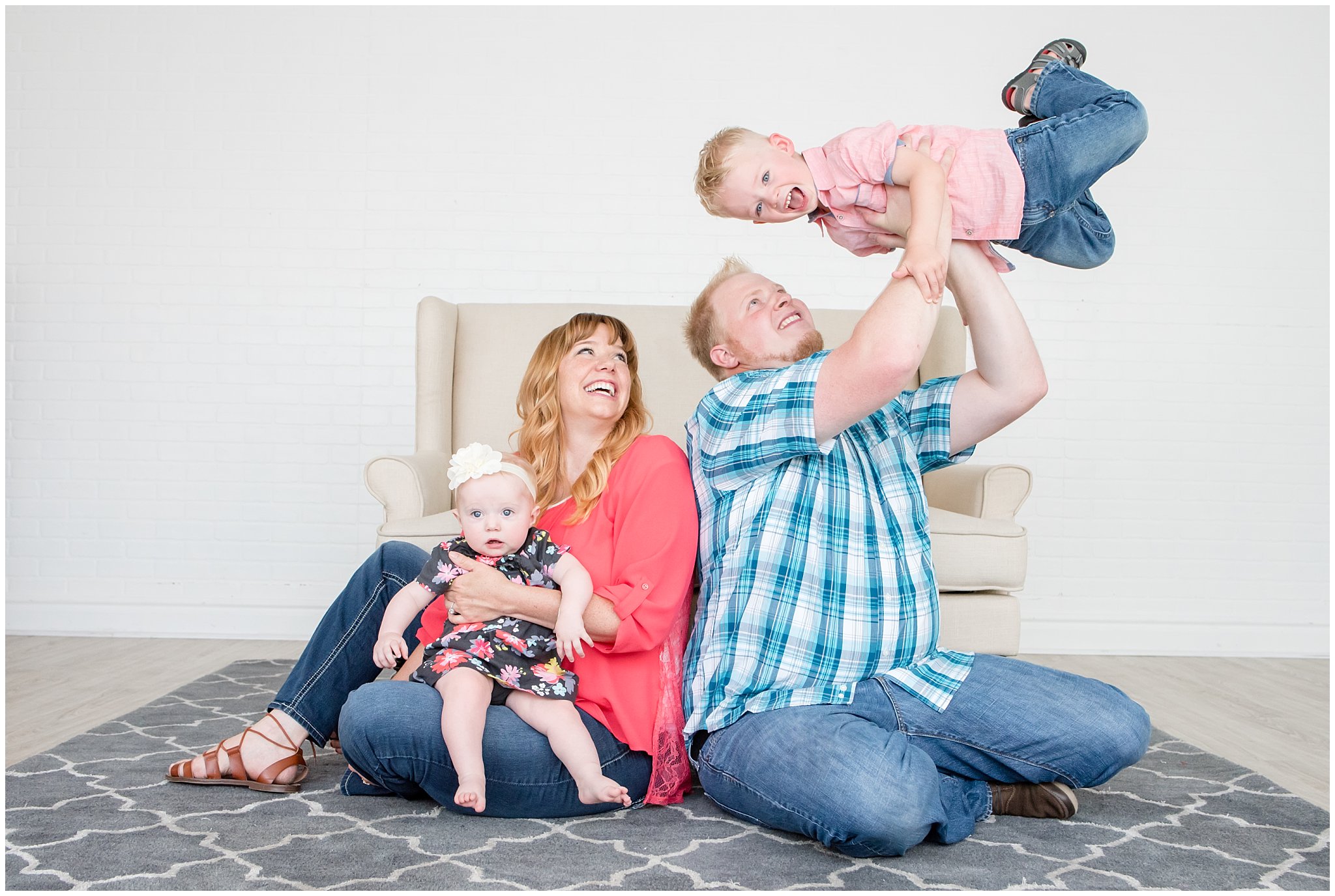 Fun family indoor natural light photo session