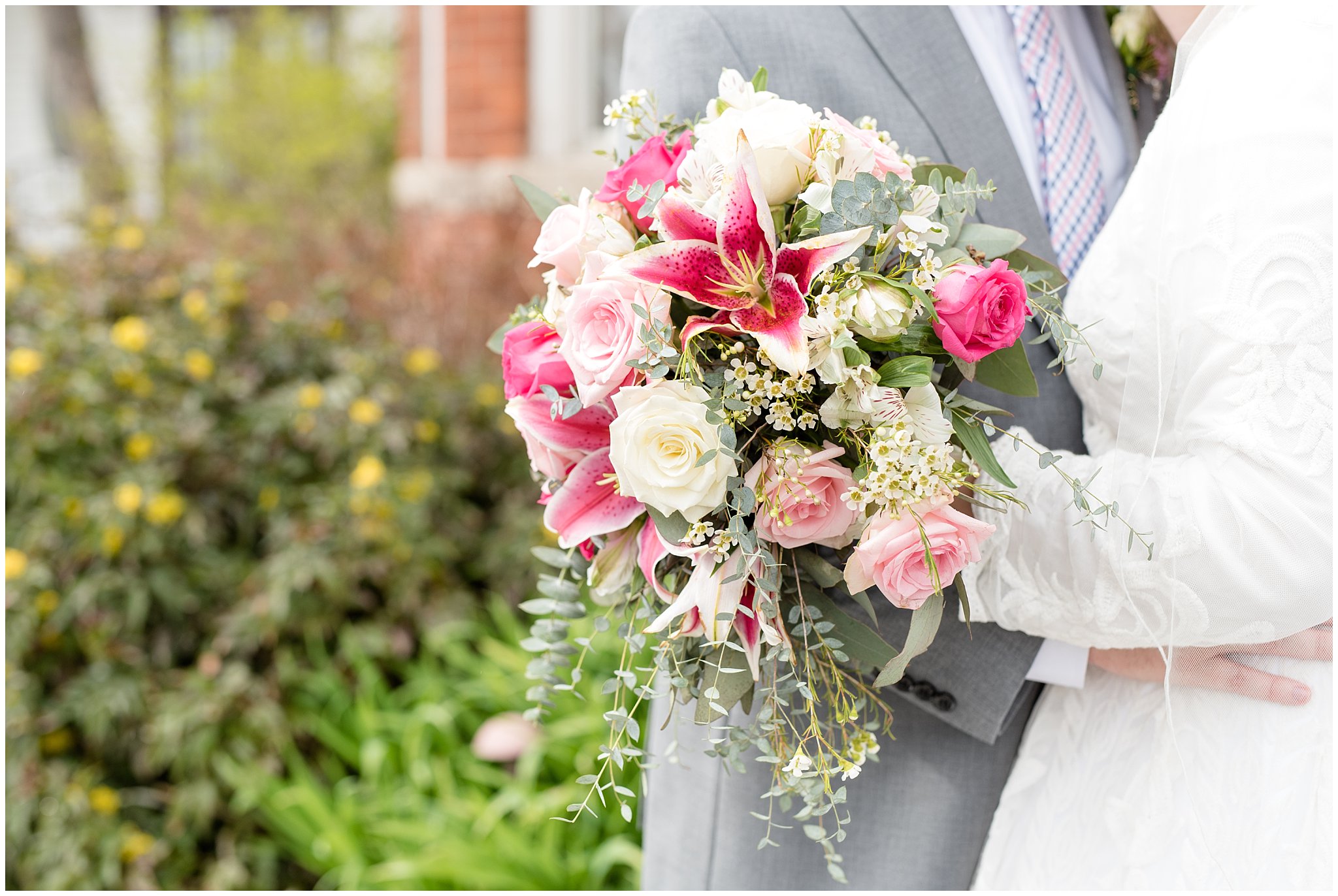 Eldrege Manor wedding reception | Spring Utah Wedding | Candid bride and groom photography