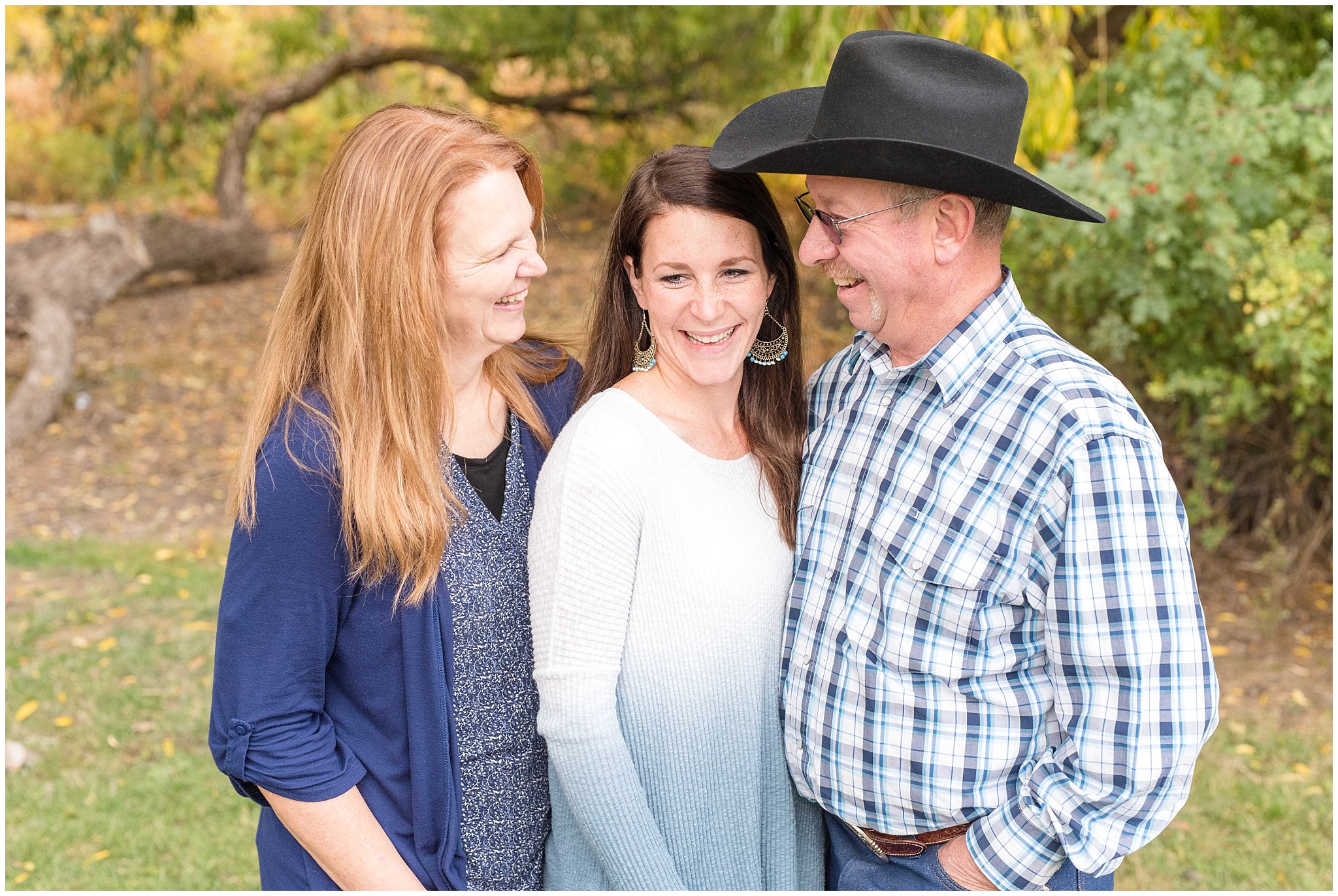 Adult daughter and parents looking and laughing candidly | Tremonton Family Pictures and Make a Wish Event | Jessie and Dallin Photography