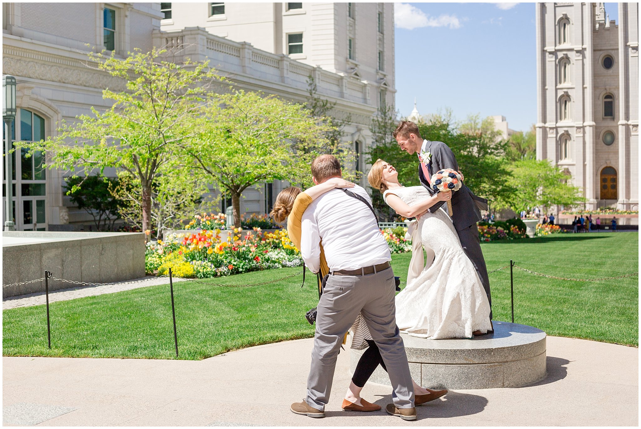 Utah Photographers with bride and groom at Salt Lake Temple | Husband and Wife Photography Team | Jessie and Dallin Photography