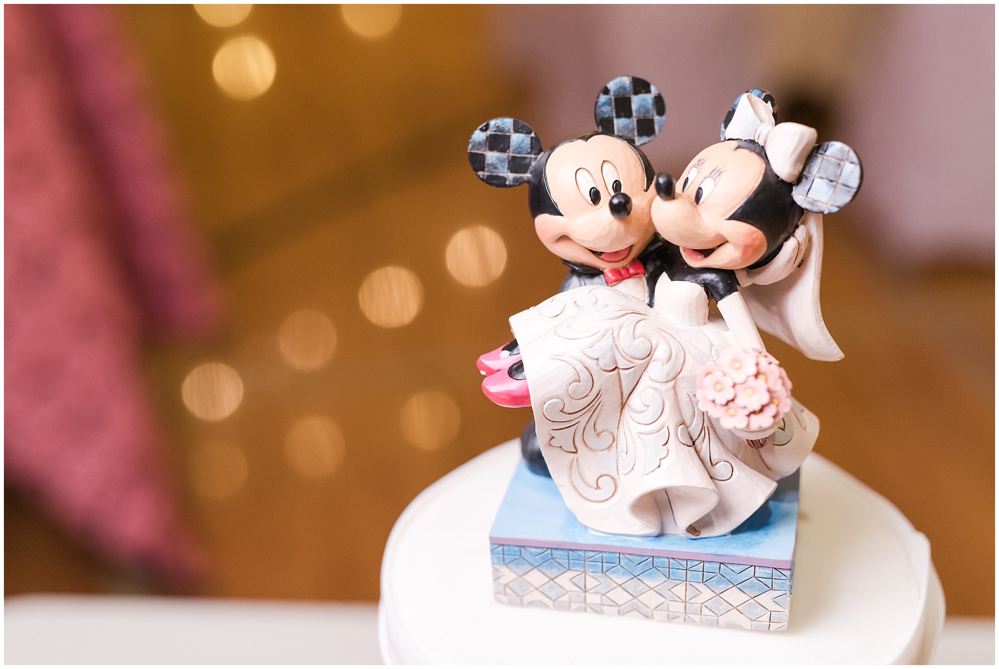 Mickey and Minnie Disney cake topper | Utah Wedding | Jessie and Dallin Photography