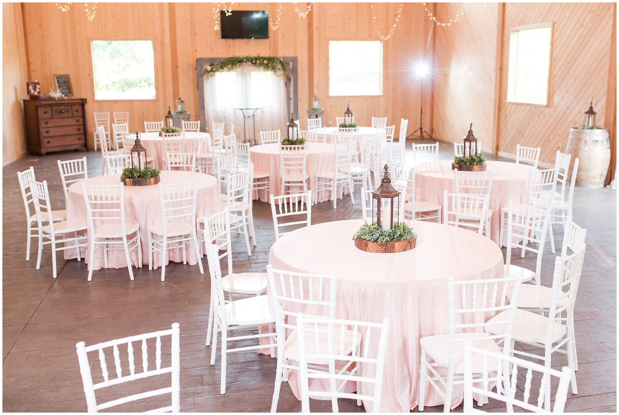 The barn venue at Oak Hills Reception and Event Center | Utah Wedding Venue | Jessie and Dallin Photography