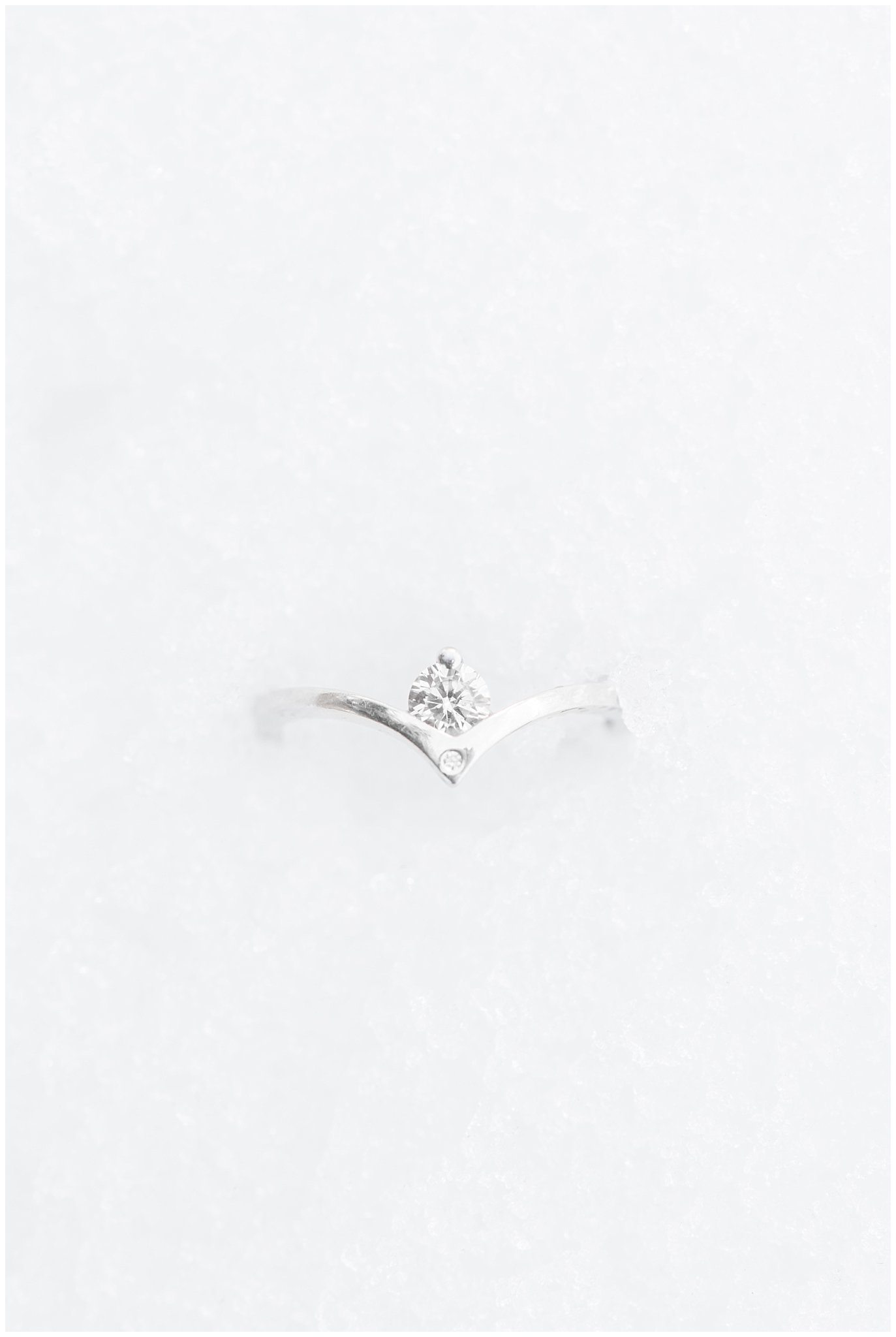 Custom engagement ring in the snow | Snowbasin Winter Engagement Session