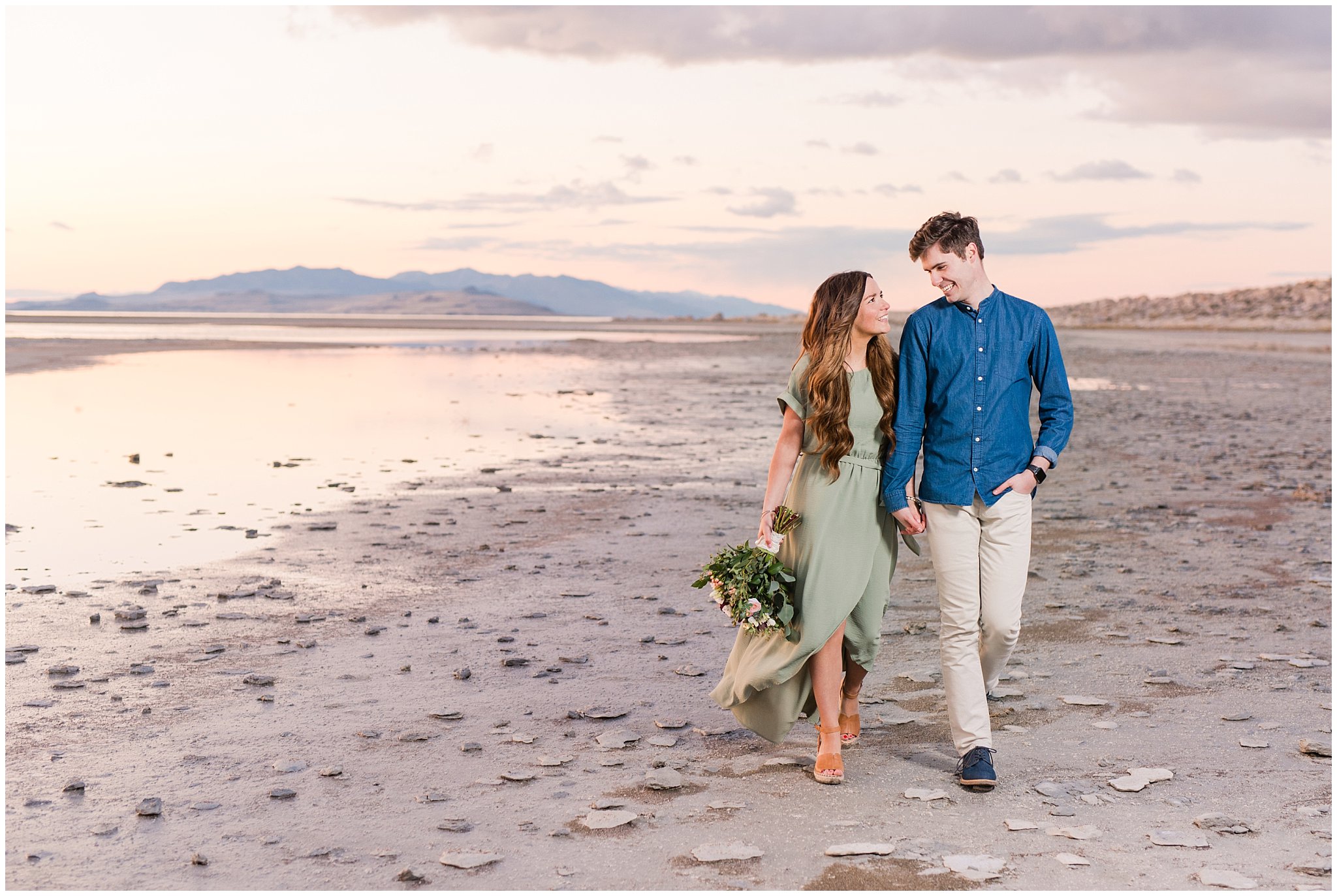 Couple walks along the beach at sunset during engagement photos in Utah | Top Utah Wedding and Couples Photos 2019 | Jessie and Dallin Photography
