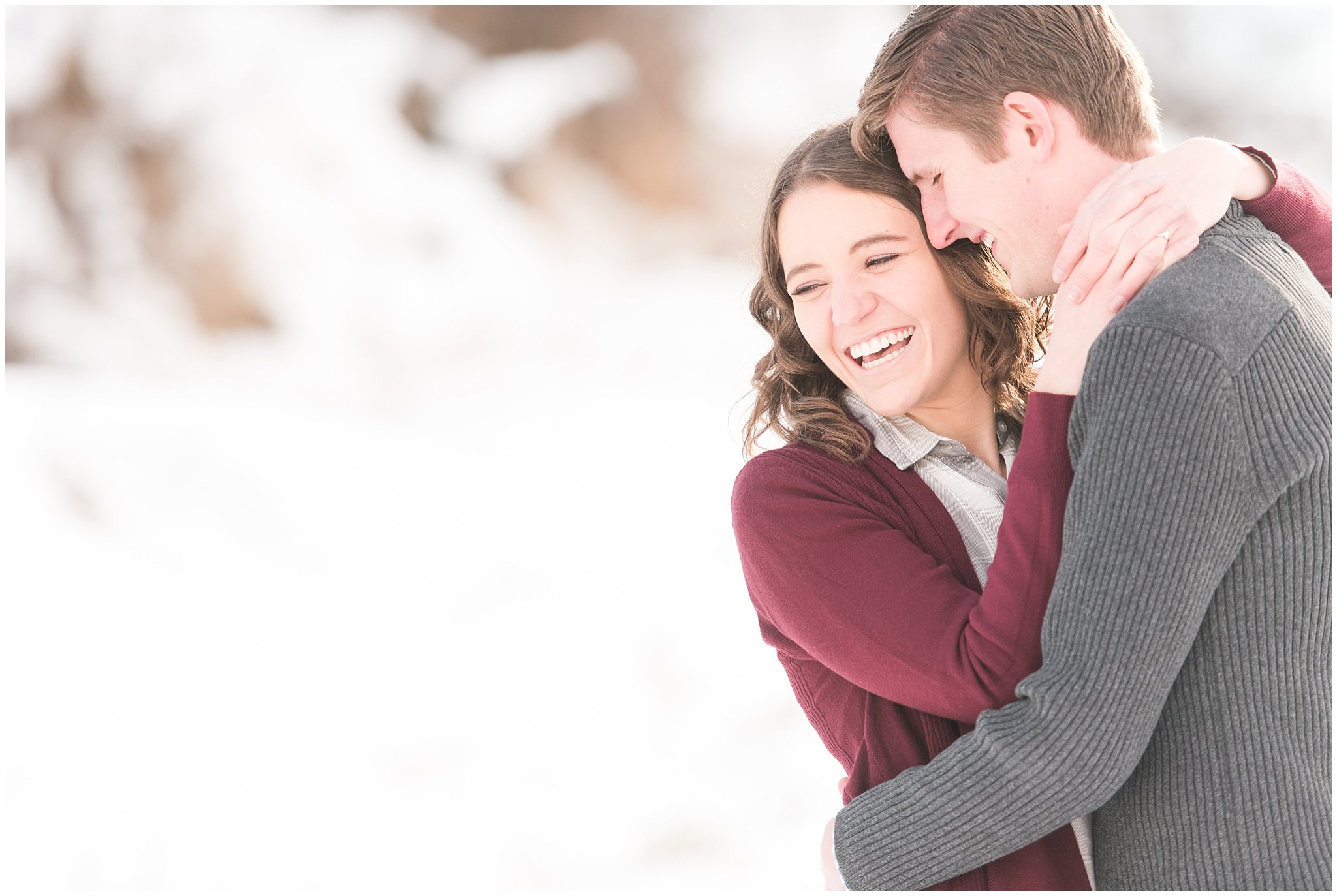 Winter engagement session with couple in the snowy mountains | Top Utah Wedding and Couples Photos 2019 | Jessie and Dallin Photography