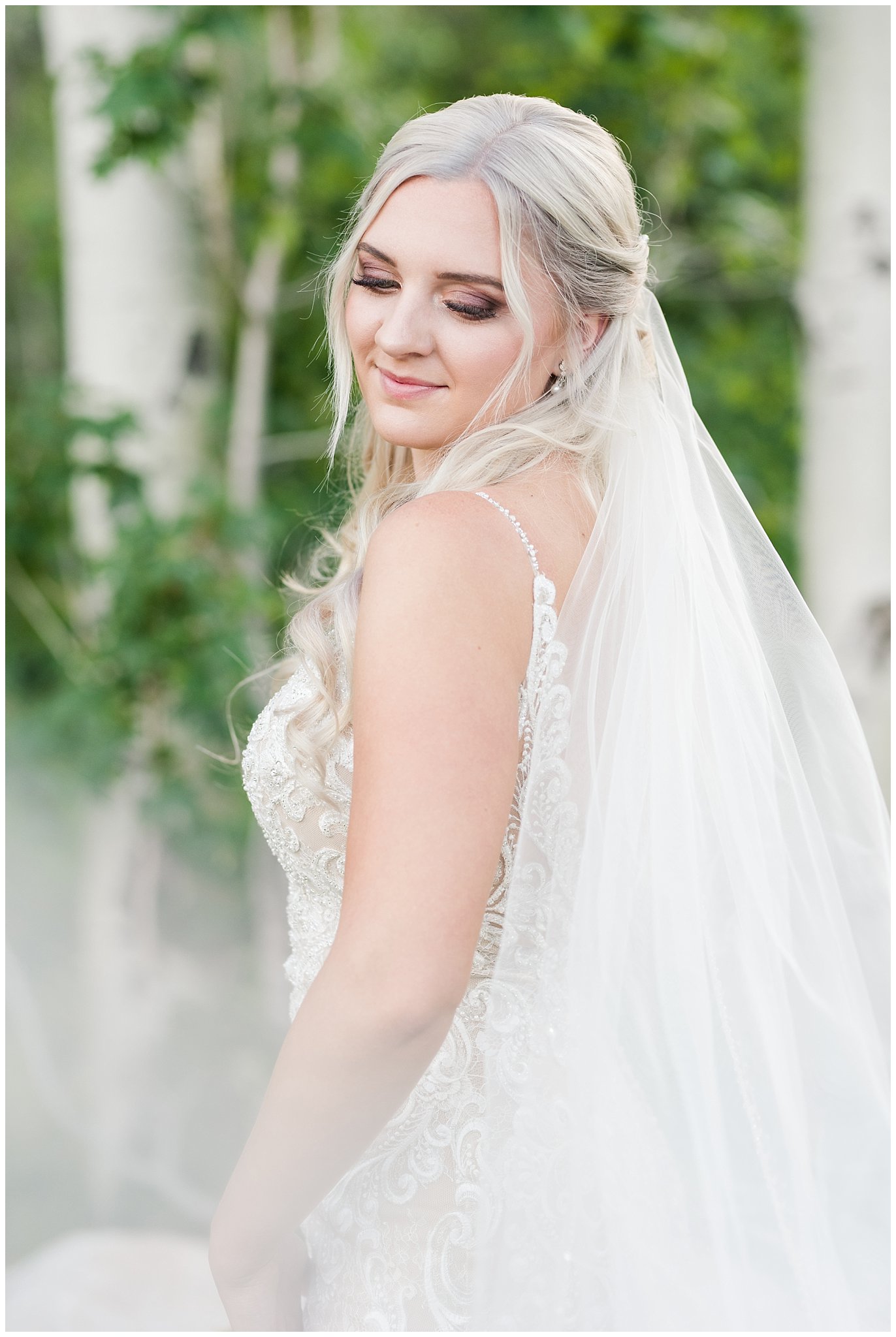 Bride with lace detail dress and long flowing veil | Snowbasin Summer Bridal Session | Jessie and Dallin Photography