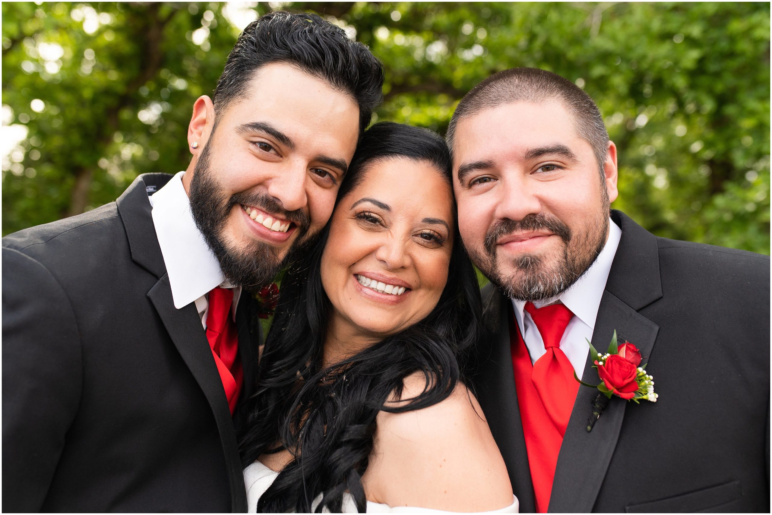 Red and black wedding family portraits candid | Red and Black Oak Hills Utah Spring Wedding | Jessie and Dallin Photography