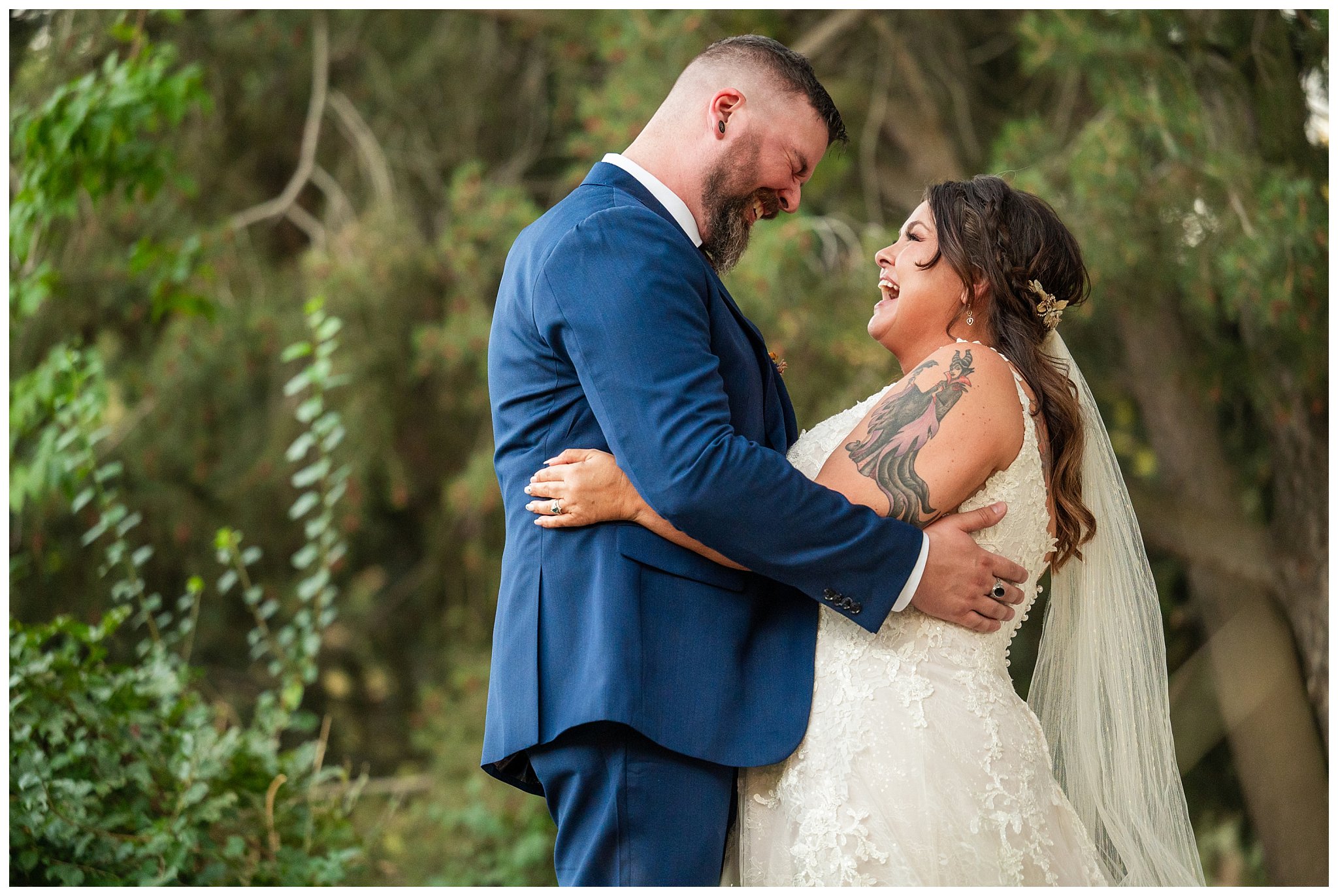 Bride and groom portraits in the trees of Oak HIlls at sunset. Bride in lace dress and groom in custom blue suit with Star Wars details | Star Wars Themed Wedding at Oak Hills Utah | Jessie and Dallin Photography